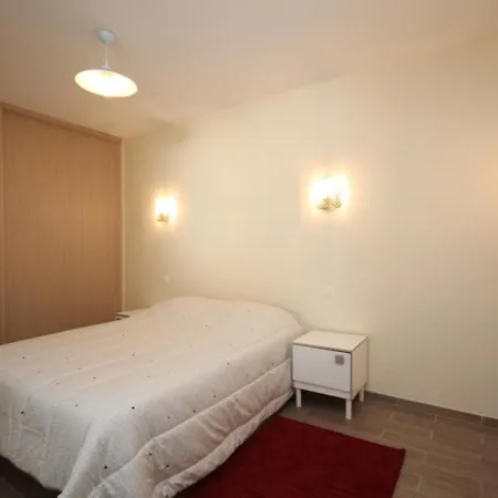 Grand T3 Au Mont-dore Avec Terrasse Et Parking - Fr-1-608-177 Appartement Le Mont-Dore