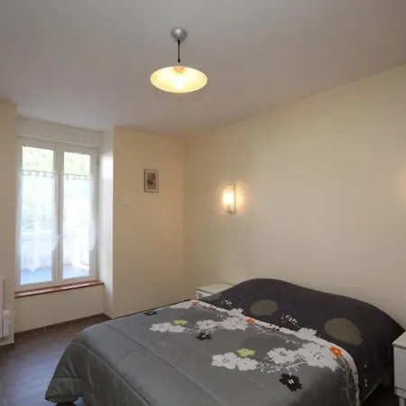 Appartement Grand T3 Au Mont-dore Avec Terrasse Et Parking - Fr-1-608-177 Le Mont-Dore