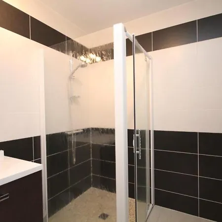 Grand T3 Au Mont-dore Avec Terrasse Et Parking - Fr-1-608-177