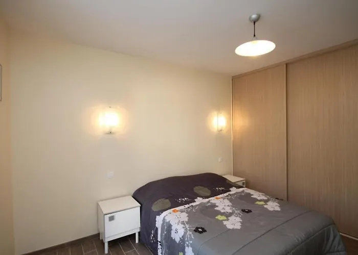 Grand T3 Au Mont-dore Avec Terrasse Et Parking - Fr-1-608-177 *