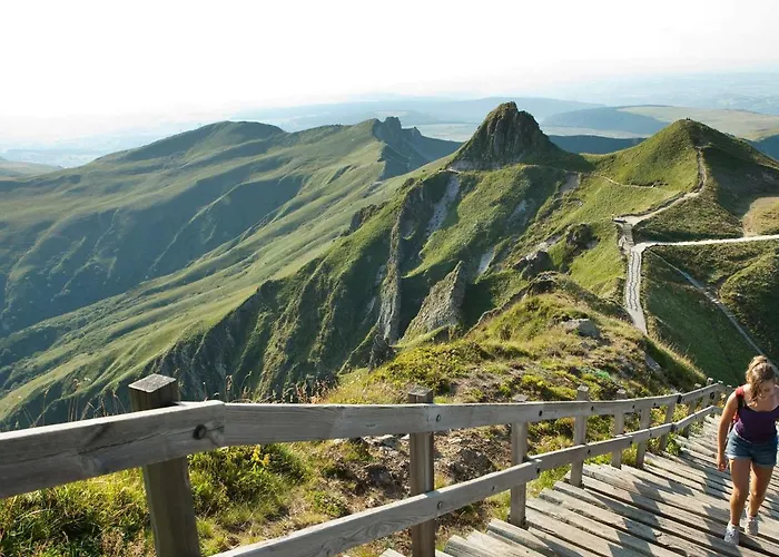 Grand T3 Au Mont-dore Avec Terrasse Et Parking - Fr-1-608-177