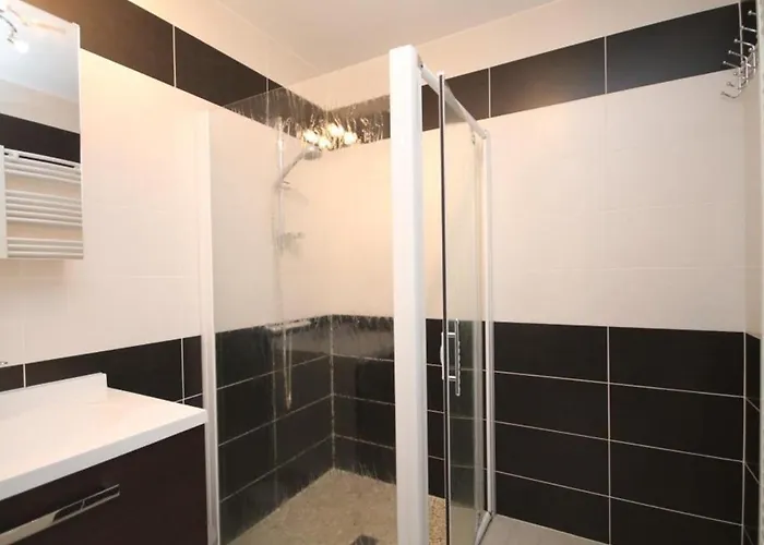 Grand T3 Au Mont-dore Avec Terrasse Et Parking - Fr-1-608-177